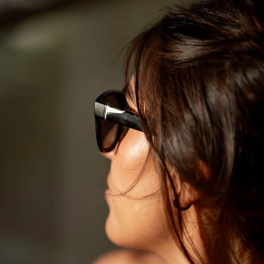Dusk Rx: Premium Smart Glasses with Electronic Tint Control - Image 11