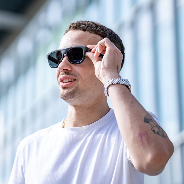 Dusk Rx: Premium Smart Glasses with Electronic Tint Control - Image 3