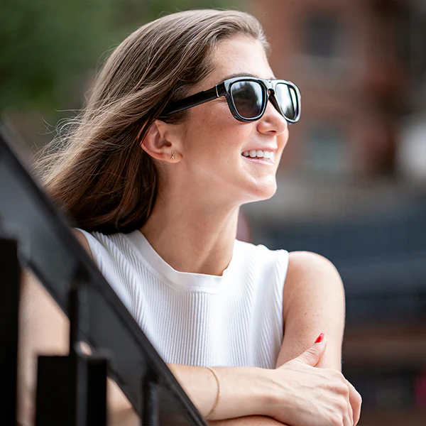 Dusk Rx: Premium Smart Glasses with Electronic Tint Control - Image 7